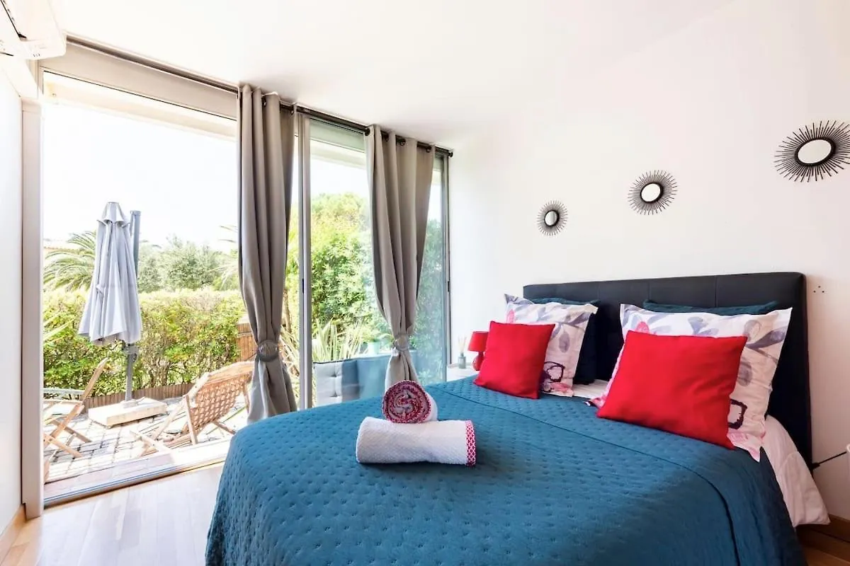 Apartment Avenue Des Terrasses Cassis 0*,  France