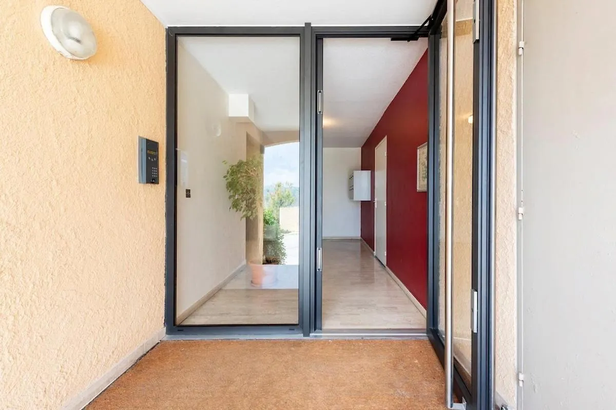 Apartment Avenue Des Terrasses Cassis France